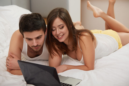 How Is Porn Use Linked To Relationship Satisfaction? It’s Complicated