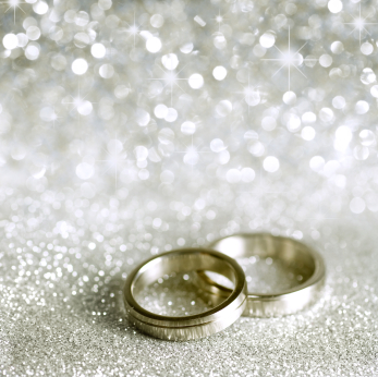 wedding-rings-silver-stars-sparkles.jpg